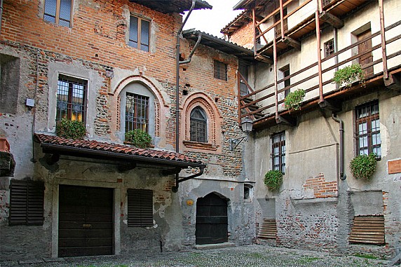 Cortile della Barciocca  (Foto di Alessandro Vecchi - CC-BY-SA 2008)